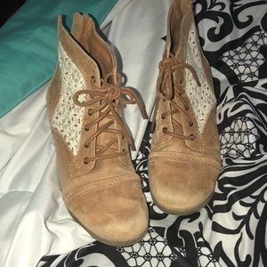 Brown ankle boots